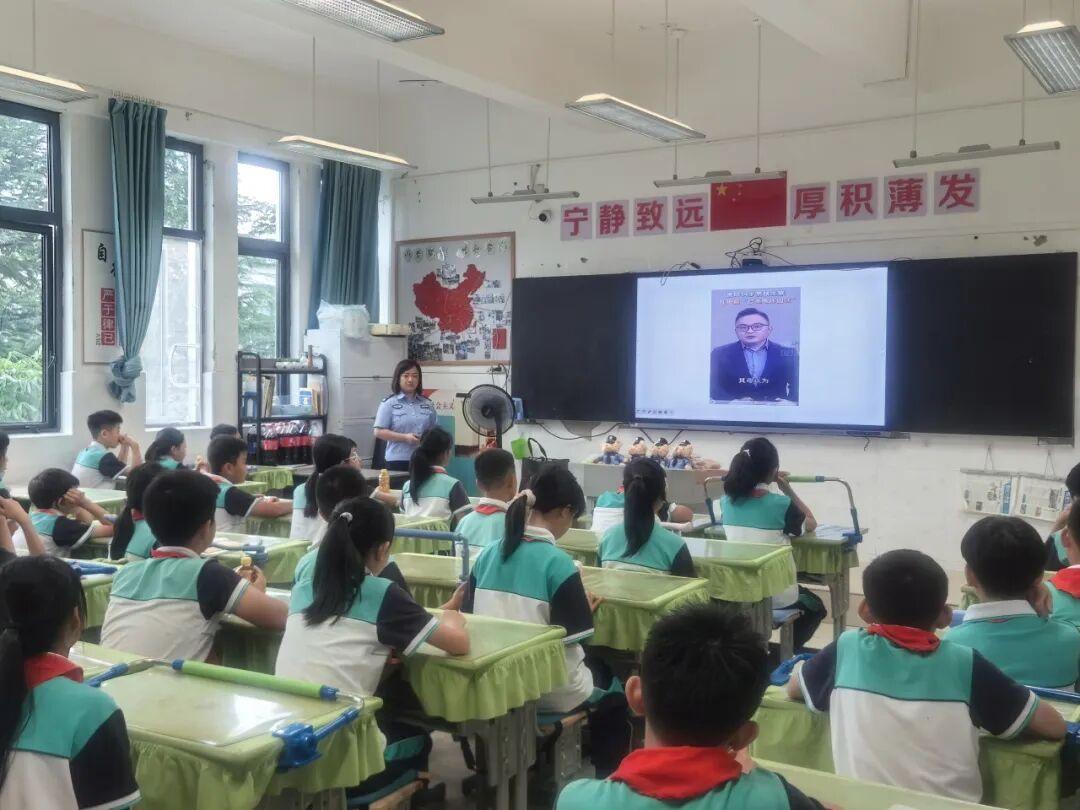 普法課堂現(xiàn)場(chǎng).jpg