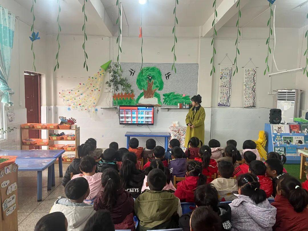 圖3  3月6日，朱家場茅坡小學(xué)、茅坡幼兒園法治副校長張宇婷到校開展法治宣傳活動(dòng).jpg