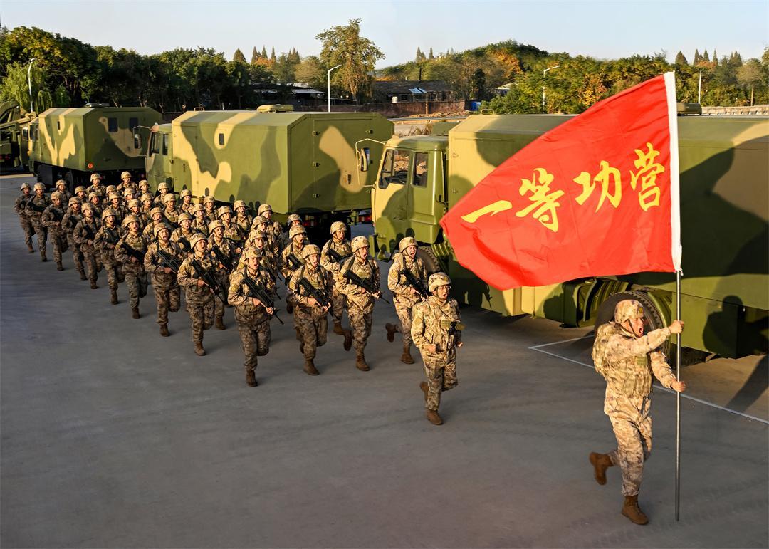 蟄伏深山 鑄魂礪劍